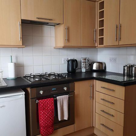 Coastal Escape Deal - 2 Bedroom House -Short Lets & Serviced Accommodation Kültér fotó
