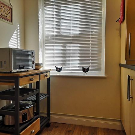Coastal Escape Deal - 2 Bedroom House -Short Lets & Serviced Accommodation Kültér fotó