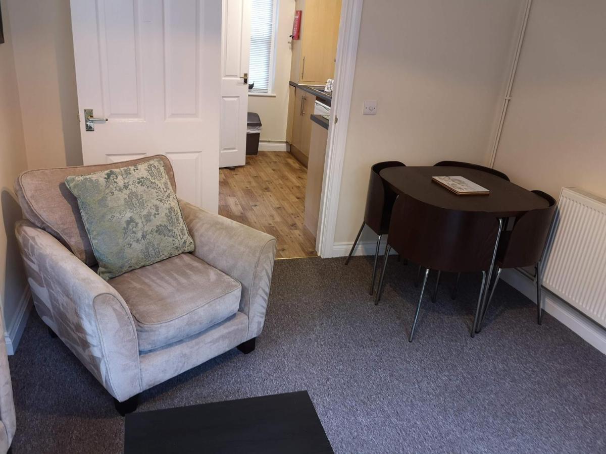Coastal Escape Deal - 2 Bedroom House -Short Lets & Serviced Accommodation Kültér fotó